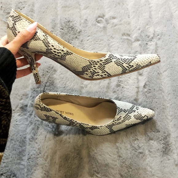 Newport News | Vintage Snakeskin Stilettos - Picture 4 of 5